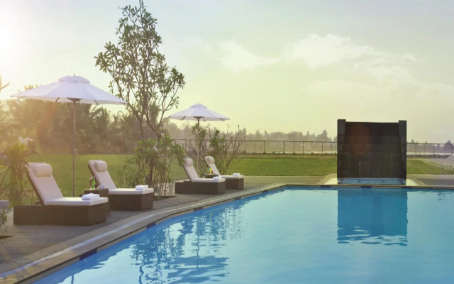 Hotel Naveen Lakeside