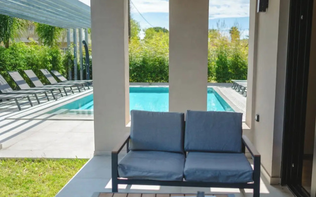 Grand Kourouta Pool Apartments