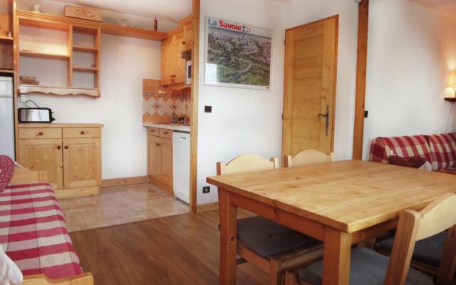 Spacious Apartment in Meribel near Ski Lift