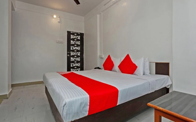 OYO 24435 Shubham Lodging And Boarding