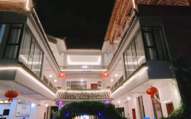 Puzhehei June Qinghe B & B