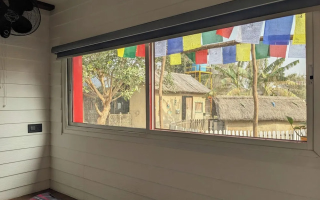 Tuk Tuk Gilhari Noida