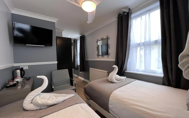 The Commongate Hotel
