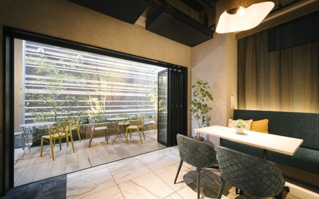 R Hotel Namba South