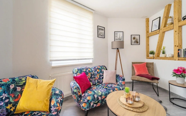 Retreat With Forest Views