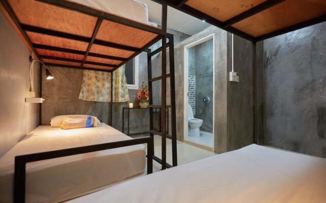 Meet Up Hostel Bangkok