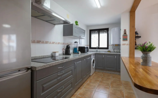 Tolox 2 in Tolox With 1 Bedrooms and 1 Bathrooms