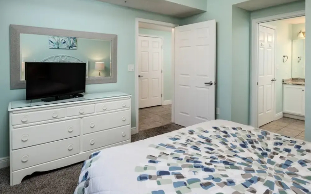 Waters Edge 302