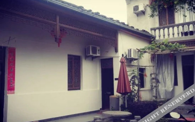Tujiale Hotel