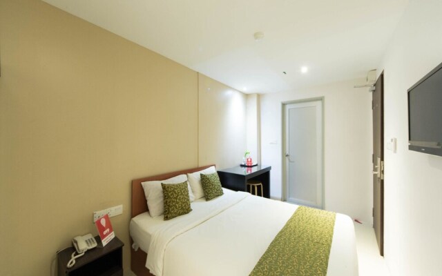 OYO 152 Swiss Cottage Hotel