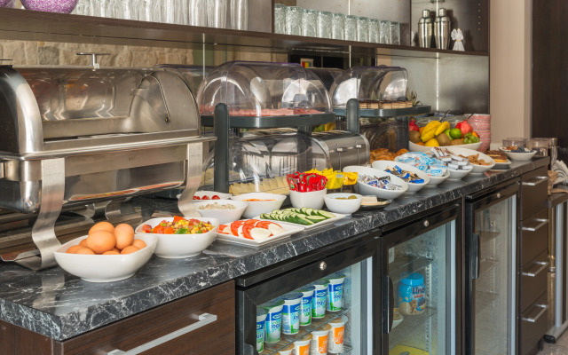 Palace Suites Heritage Hotel – Adults Only