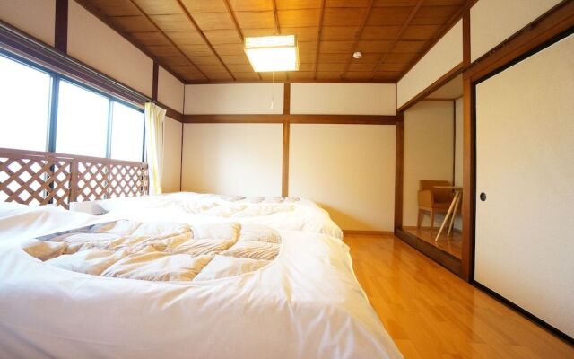 Rainbow Takayama Private House