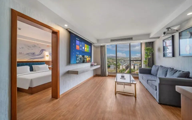 Jianianhua Hotel (Chongqing Longxing Liangjiang Movie and Television City)