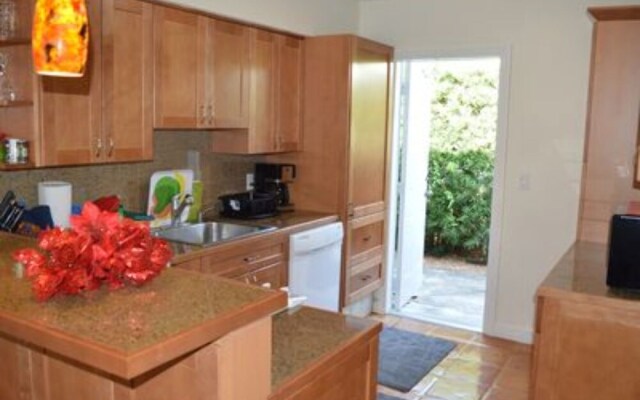 Three-bedroom Apartment at Villa Tunis