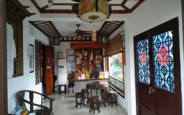 Xiaoqiao Renjia Inn