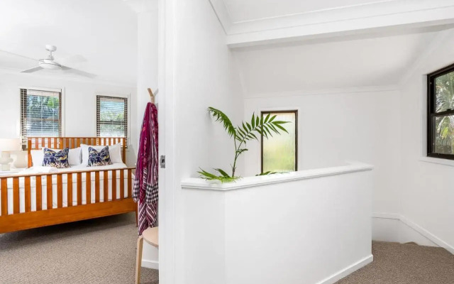 EAST COAST ESCAPES Calinda Sol 6