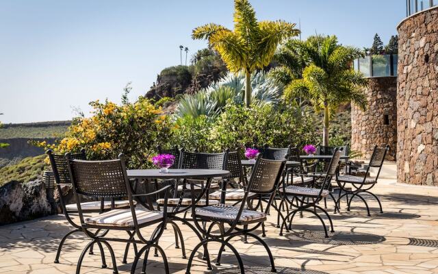 Casa León Royal Retreat