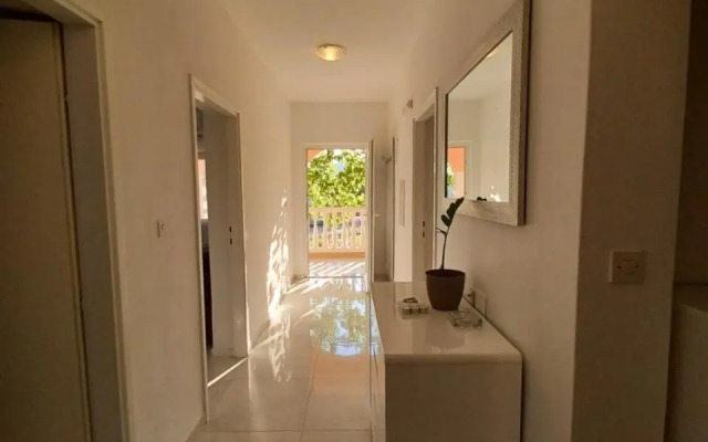 Apartment Mira