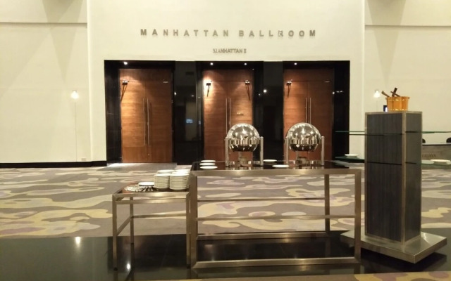 Grand Service Apartment at Times Square