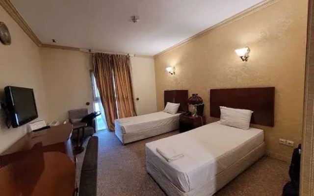 Karvansara Pars Hotel