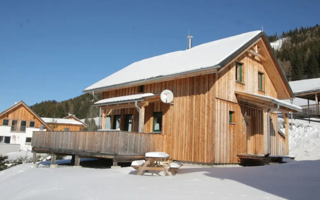 Cozy Chalet in Hohentauern near Ski Area