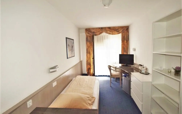 Hotel Alena