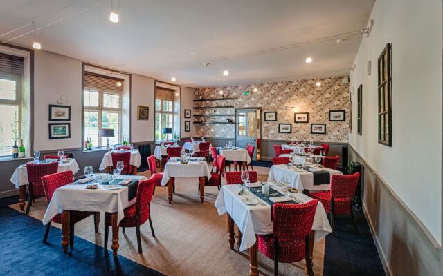 The Edgemoor Hotel
