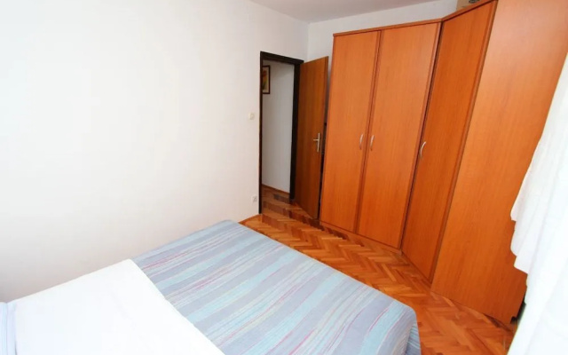 Apartments Lara