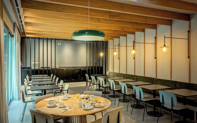 Hotel Acta the Clover