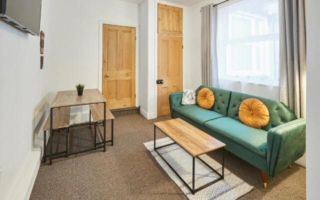 Host Stay Leven Locke