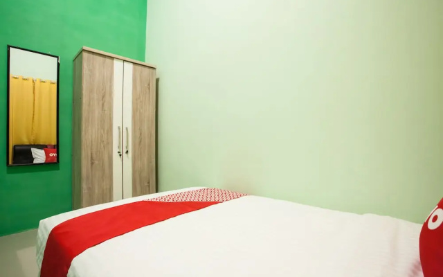 OYO 1733 Pocut Residence Syariah