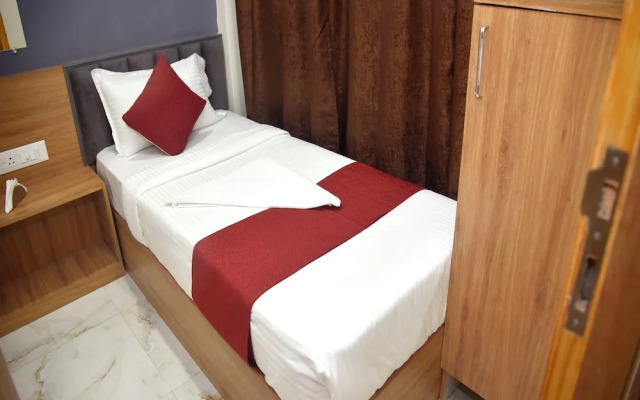 Vogue Cabin Stay Near NESCO