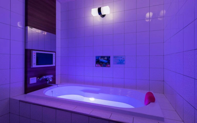 Restay Tina Grace - Adults Only