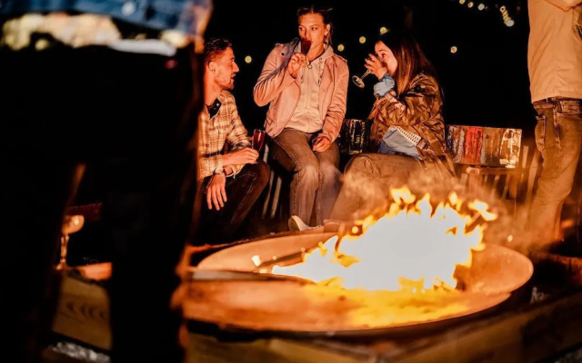 Tiny Parks Cast Away