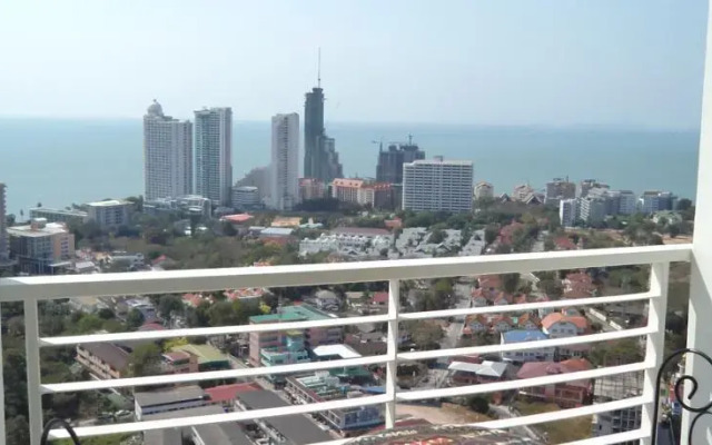 Apartment near Wongamat Beach 1709
