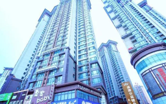 Fall in love with E-sports Hotel