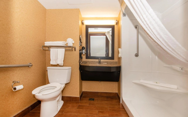 Quality Inn & Suites