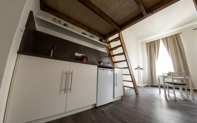 Freedom rooms and apartments