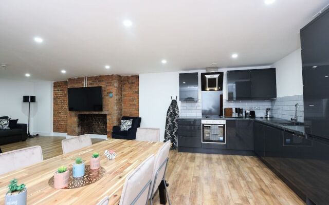 Wood Street Apartments