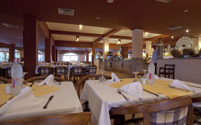 Brayka Bay Resort
