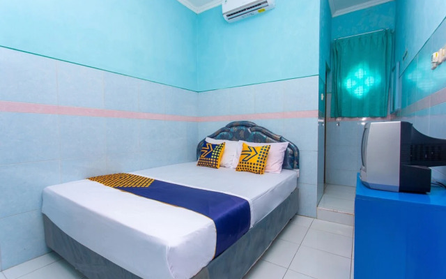 Hotel Budi by OYO Rooms