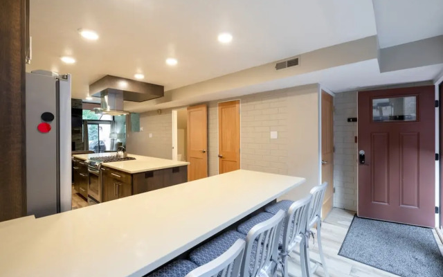 Steps to Ski Trails! Stay at Park Avenue 256 w/ Hot Tub & Pool