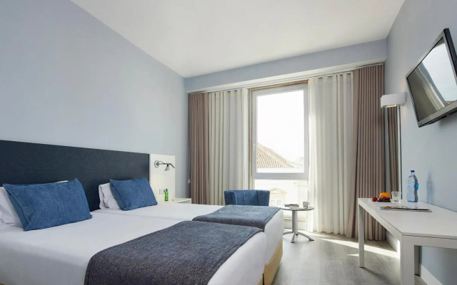 Occidental Faro Hotel