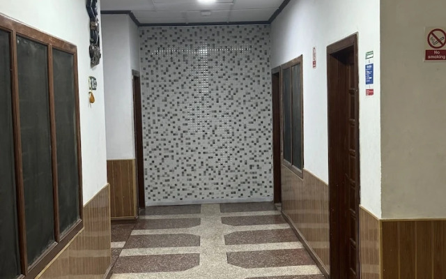 LaRosa Executive Guest House