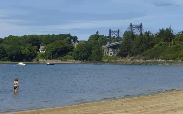 Nice Holiday Home With Beautiful Garden, Paimpol