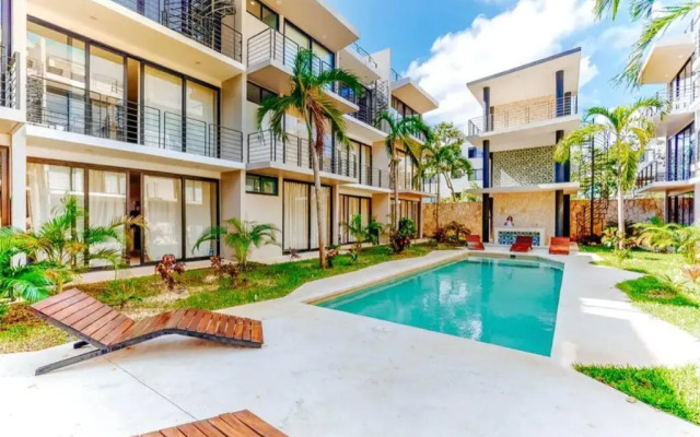 103 Amena Stylish 1BR APT 5min to the BEACH (GYM)