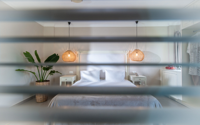 Notos Heights Hotel & Suites