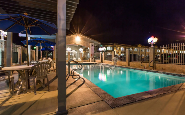 Quality Inn Near China Lake Naval Station
