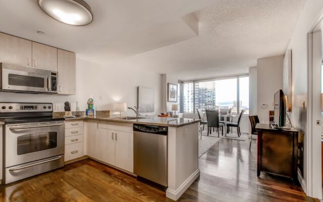 Global Luxury Suites at China Town