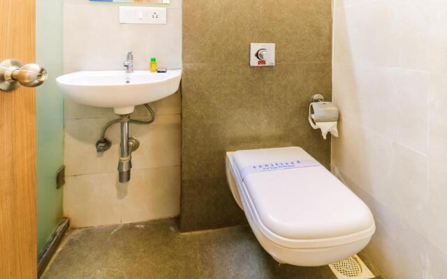 Fabhotel Ascot International II